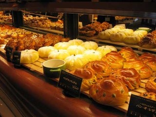 10000種類のパンを食べたマニアが紹介してくれる「この夏食べたい　おすすめパン！」