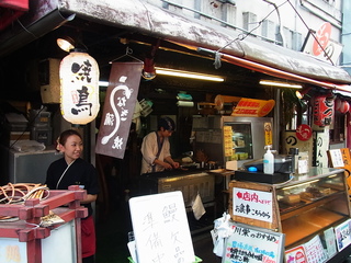 酒豪LiLiCoと行く東京・北区赤羽の千円で十分に楽しめるお店