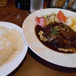 肉コラムニスト 浦朋恵さんのオススメ「お肉が決め手の絶品ランチ」
